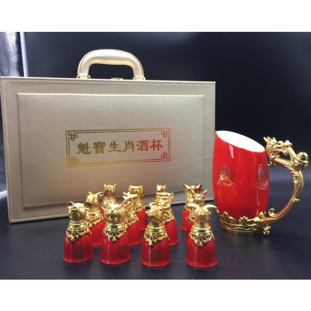 骨質(zhì)瓷工藝品 紅瓷十二生肖酒杯骨質(zhì)瓷+鋅合金